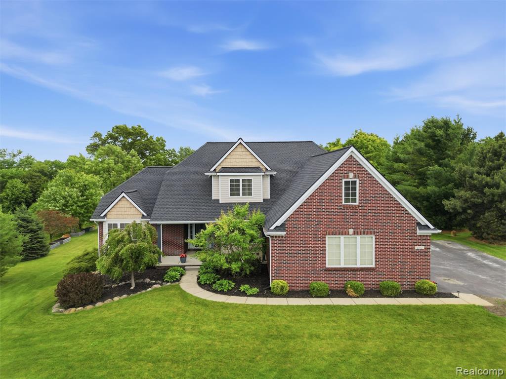1232 Thorn Ridge Drive, Howell, MI 48843 — Photo 2