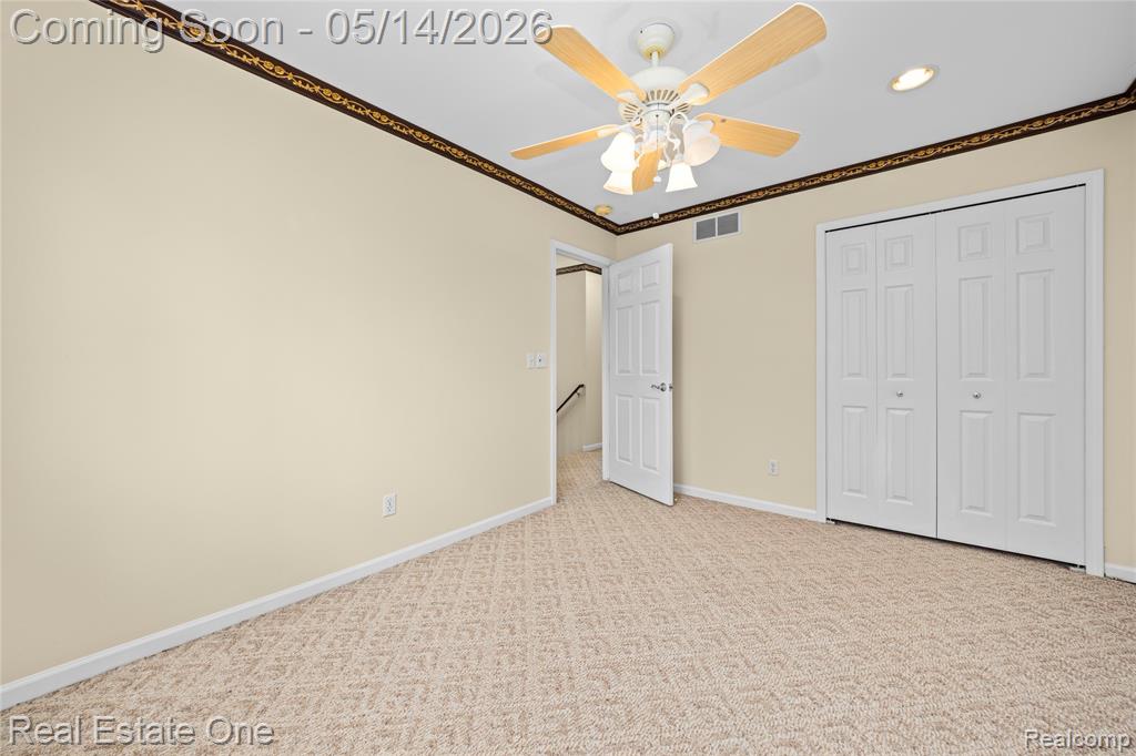 865 Drakeshire Drive, Commerce Twp, MI 48390 — Photo 52