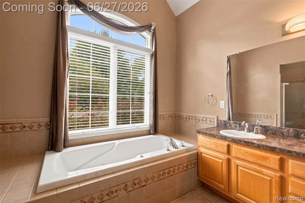 54138 Acadia Drive, Macomb, MI 48042 — Photo 16