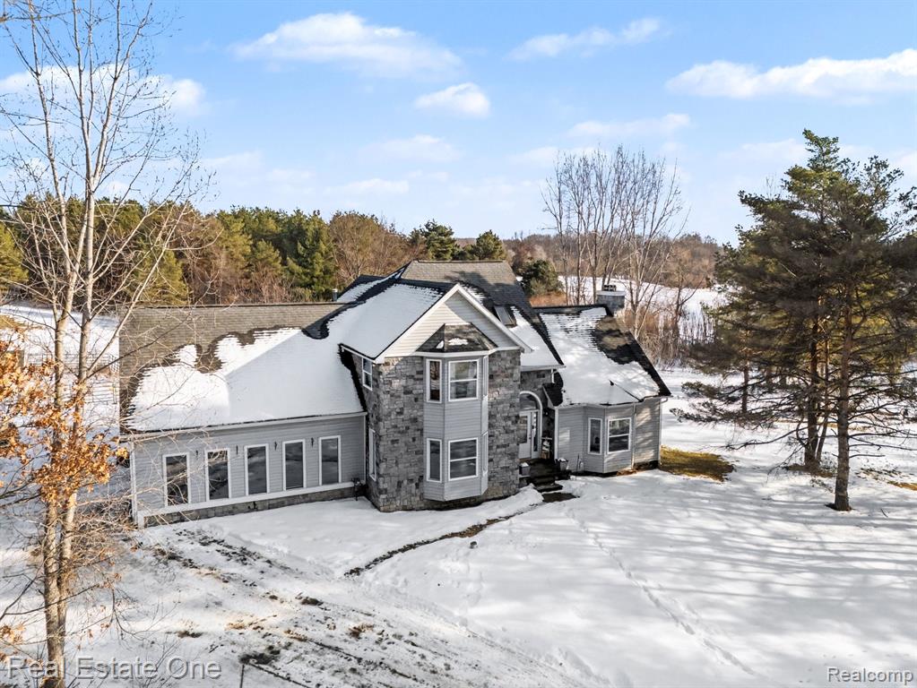 18403 Taylor Lake Road, Holly, MI 48442 — Photo 2