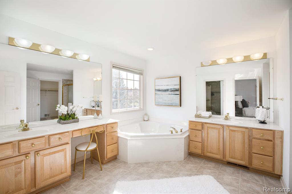 44537 SPRING HILL Road, Northville, MI — Photo 43