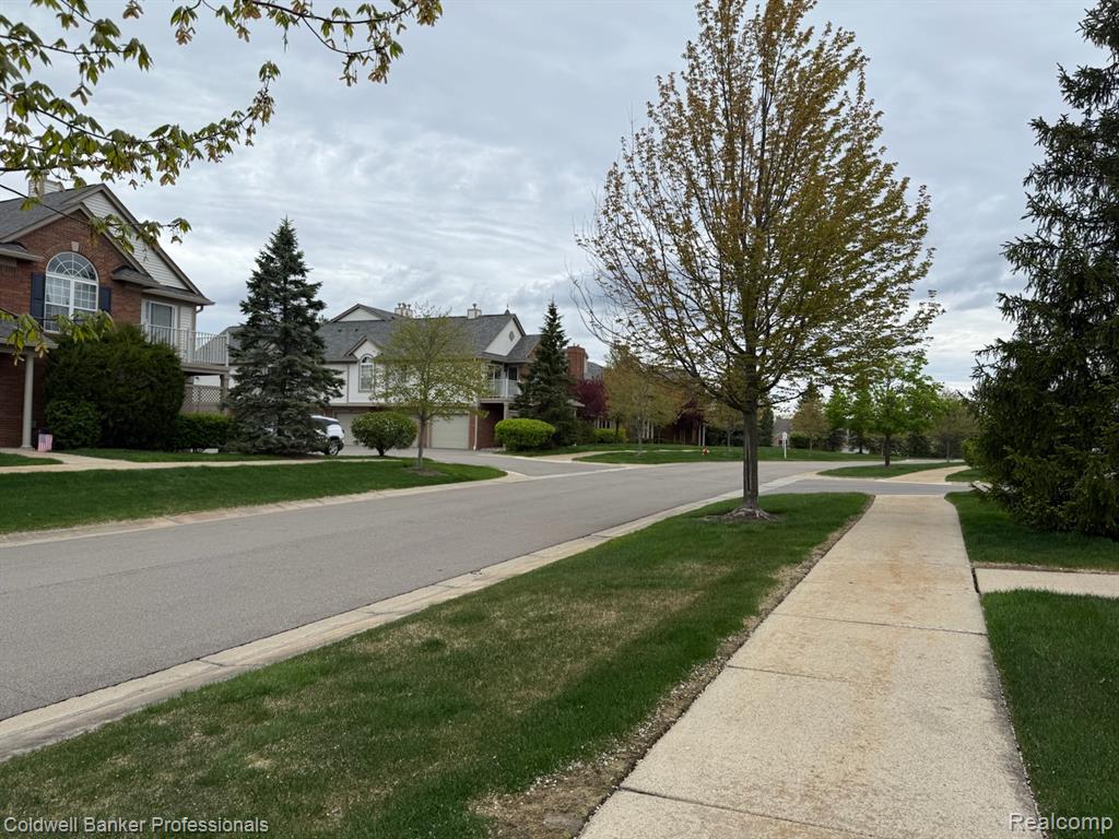 5349 Brookemonte Circle, Rochester, MI 48306 — Photo 42