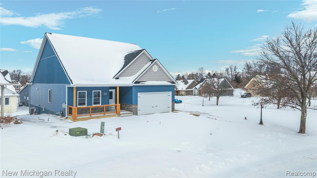 7453 Village Court, Davisburg, MI 48350 — Photo 10