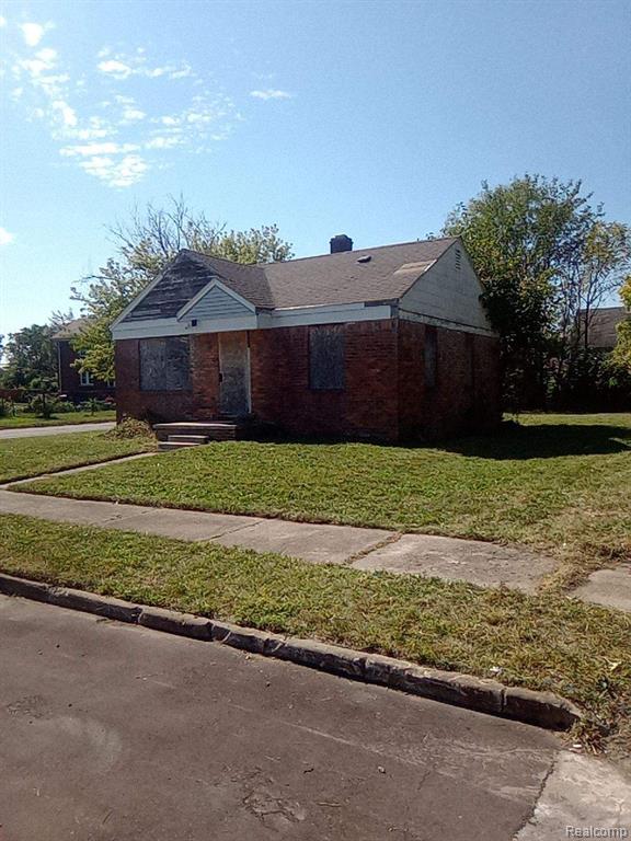 8903 MAY Street, Detroit, MI 48213 — Photo 2