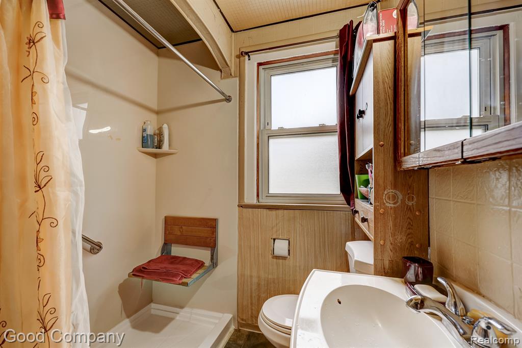 8339 CARRIE Street, Detroit, MI 48211 — Photo 23