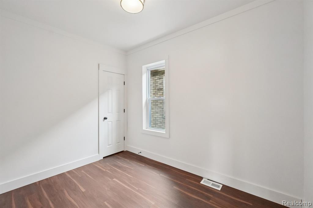 5855 Hurlbut Street, Detroit, MI 48213 — Photo 16