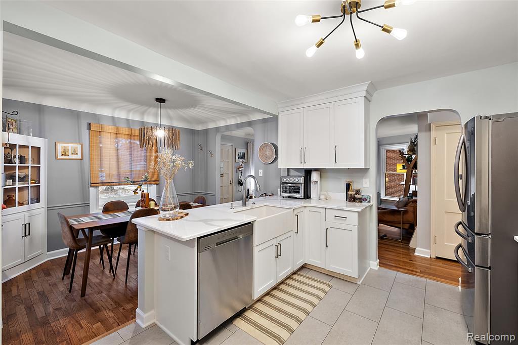 10024 Kingston Avenue, Huntington Woods, MI — Photo 10