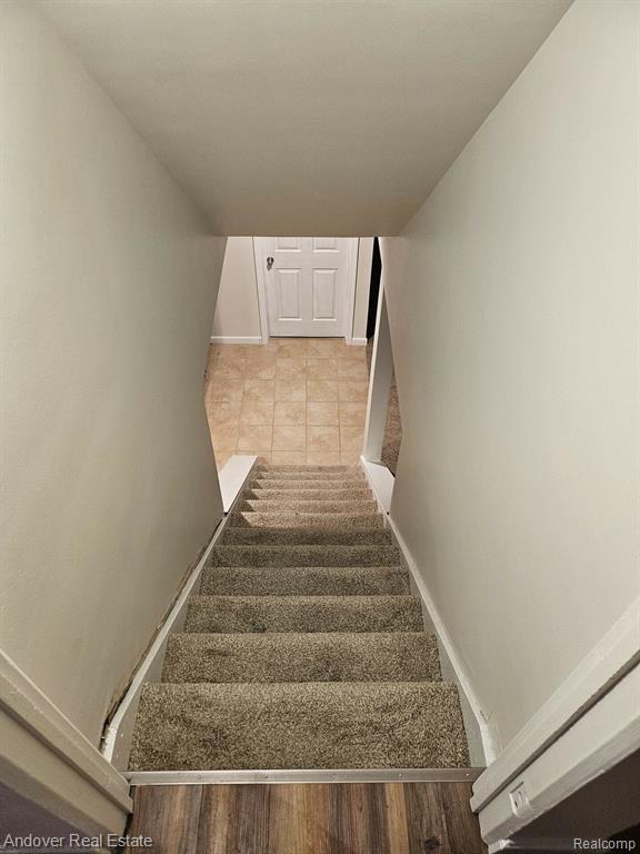 5 MEDFORD Circle, Ann Arbor, MI 48104 — Photo 23