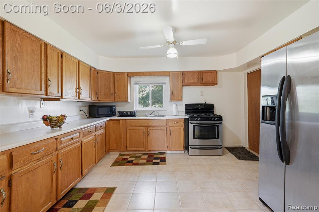 1631 Clara Street, Clinton Twp, MI 48036 — Photo 8