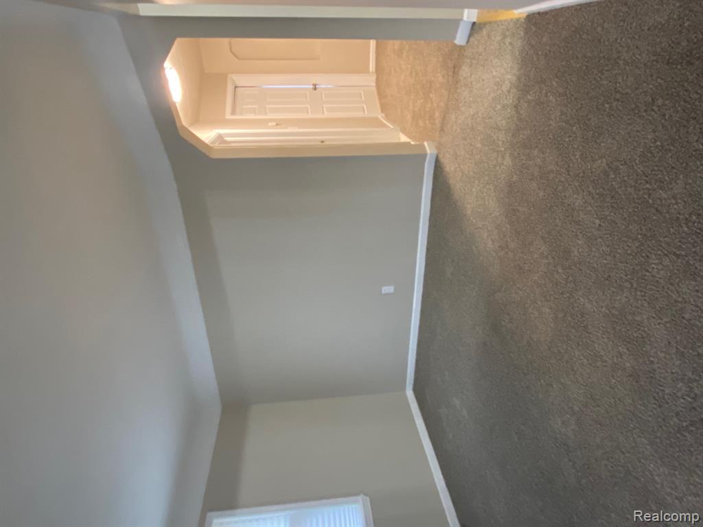 8998 Quandt Avenue, Allen Park, MI 48101 — Photo 5