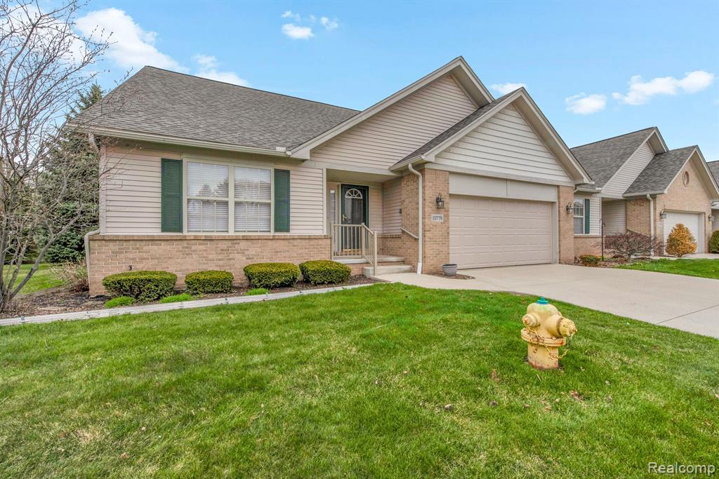 23778 ASHLEY Drive, Flat Rock, MI 48134 — Photo 3