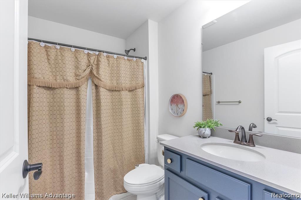 48389 Fieldstone Drive, Northville, MI — Photo 23