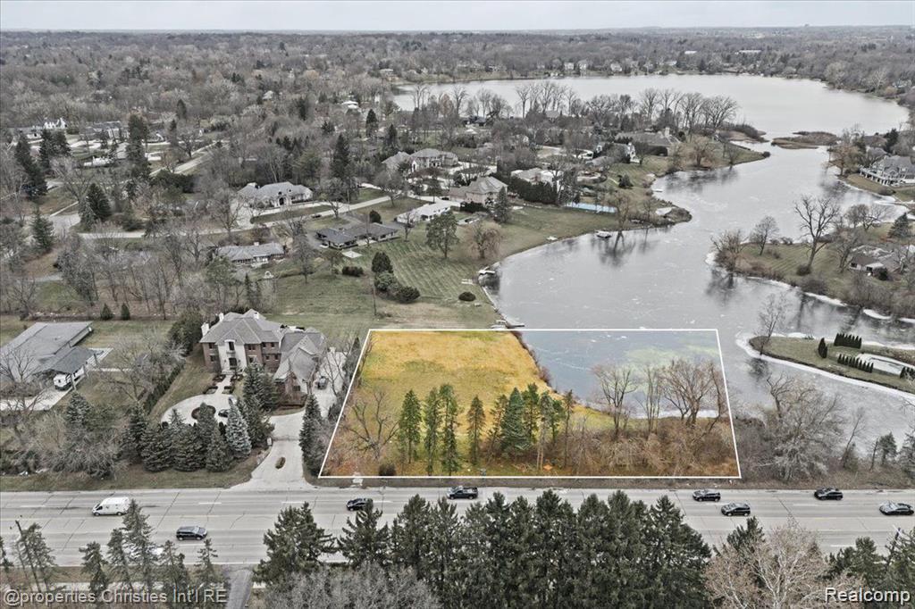 4456 W Maple Road, Bloomfield Hills, MI 48301 — Photo 10