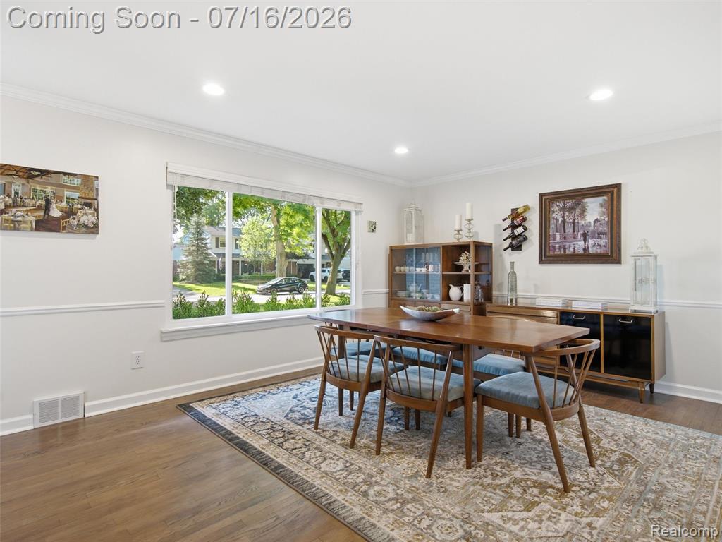 6229 Sandshores Drive, Troy, MI 48085 — Photo 9