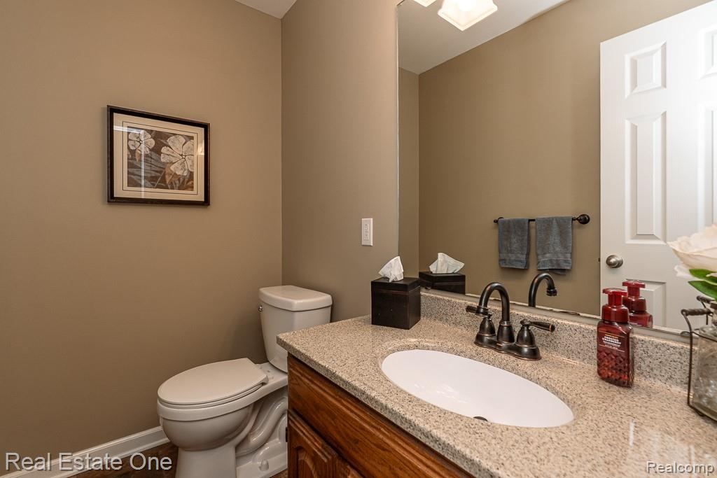 471 Elmhill Road, Rochester Hills, MI 48306 — Photo 21
