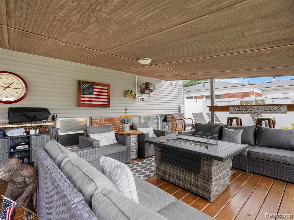 7721 Carrousel Boulevard, Westland, MI — Photo 42