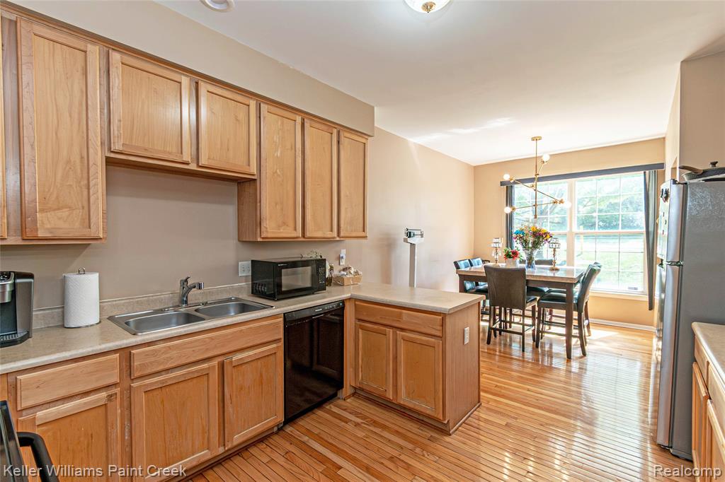 41544 Mitchell Road, Novi, MI 48377 — Photo 15