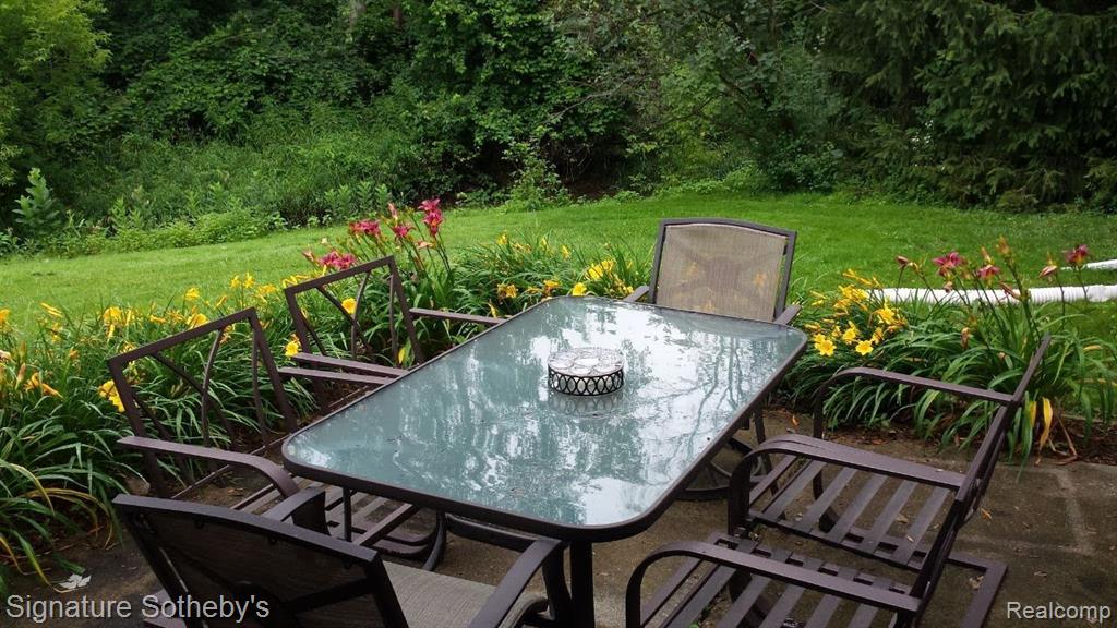 6279 WALKER Court, Troy, MI 48085 — Photo 53