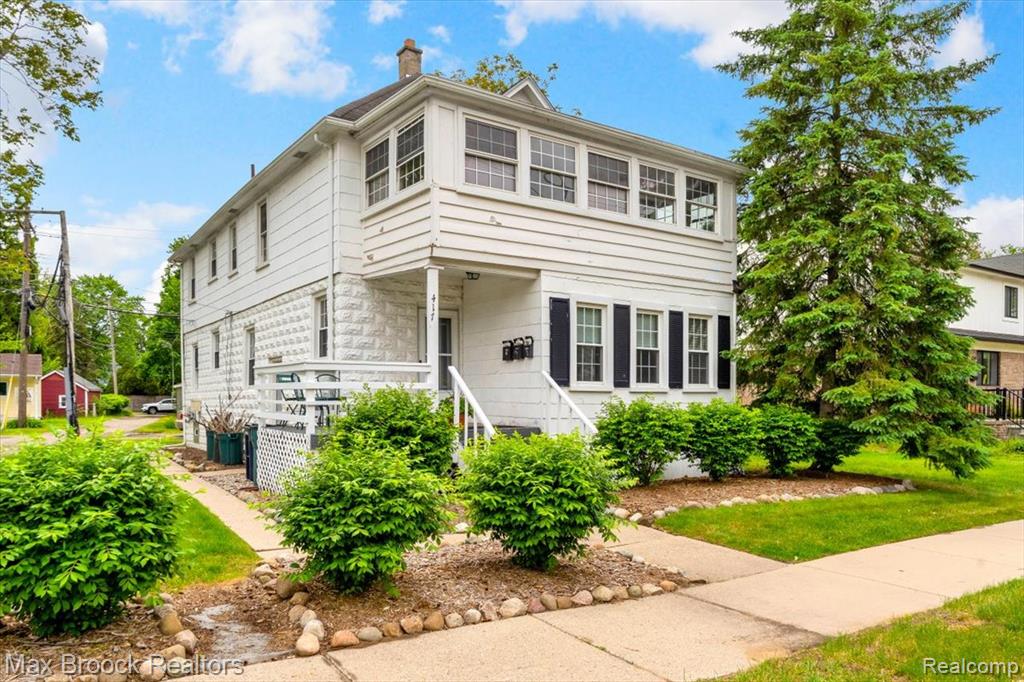 417 W Lincoln Avenue, Royal Oak, MI 48067 — Photo 2