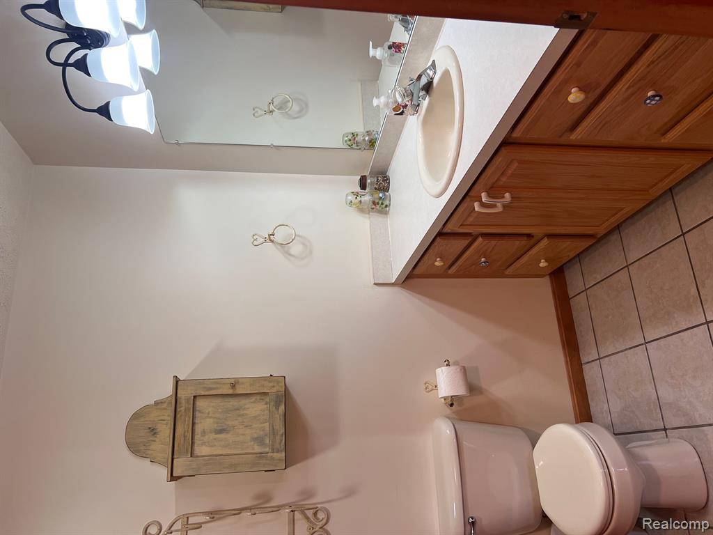 651 Beard Road, Perry, MI 48872 — Photo 15