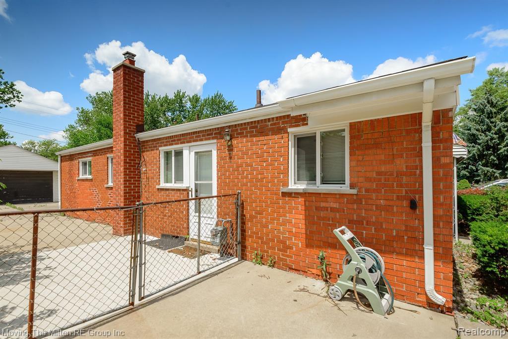 4666 ROOSEVELT Boulevard, Dearborn Heights, MI 48125 — Photo 20
