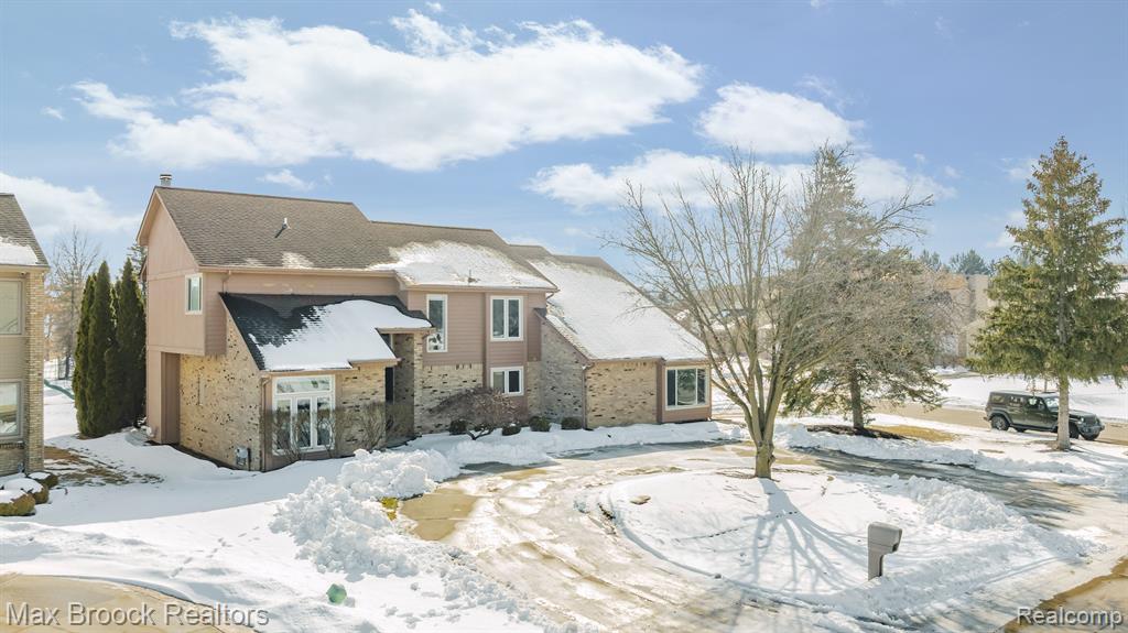 5547 MAPLE LEAF Court, West Bloomfield, MI — Photo 56