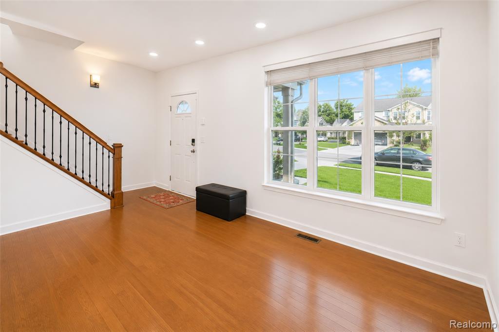 51172 Quaker Lane, Canton, MI 48187 — Photo 7