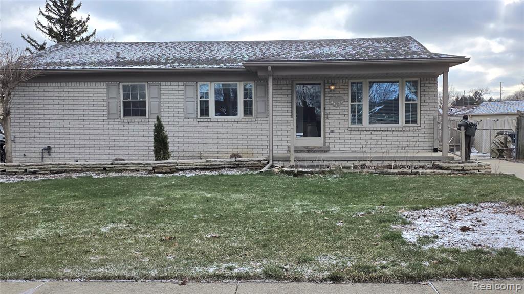 41174 Bernard Drive, Sterling Heights, MI 48313 — Photo 4