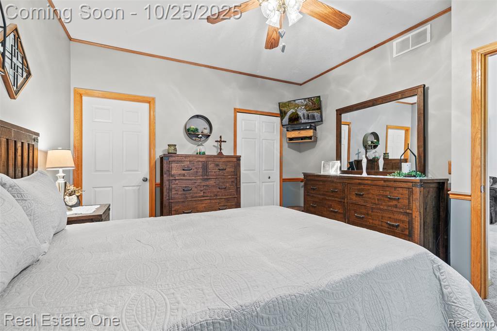 5580 Elmhurst Drive, Trenton, MI 48183 — Photo 14