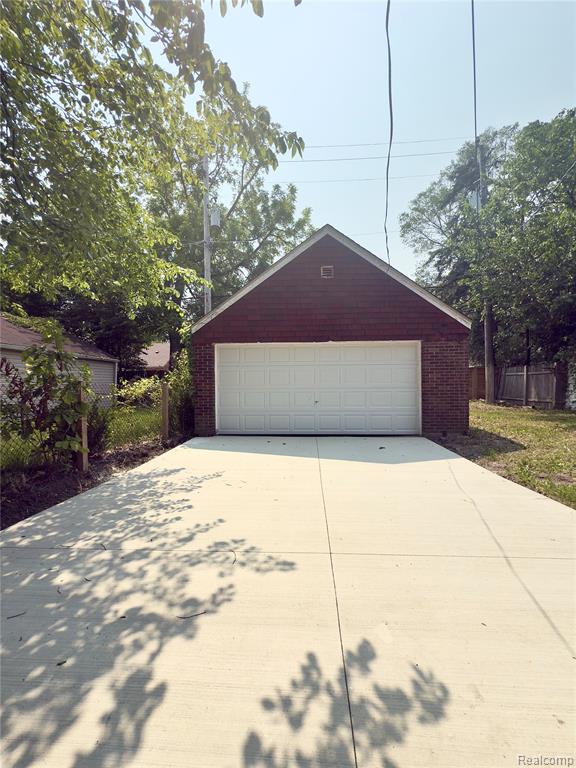 5257 CADIEUX Road, Wayne, MI 48224 — Photo 21