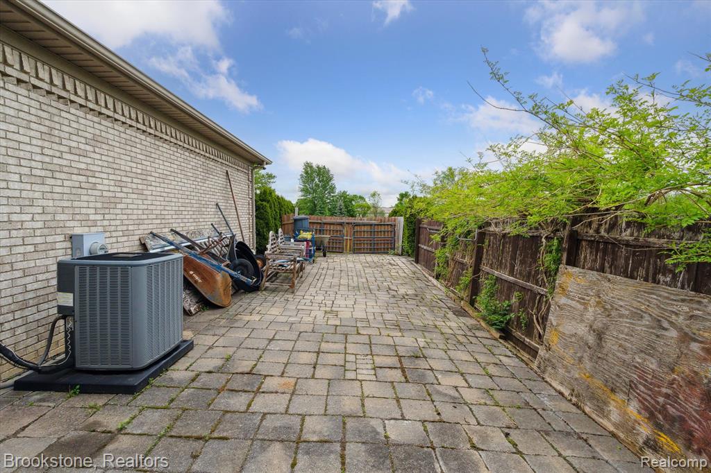 27820 29 Mile Road, Lenox, MI 48048 — Photo 42