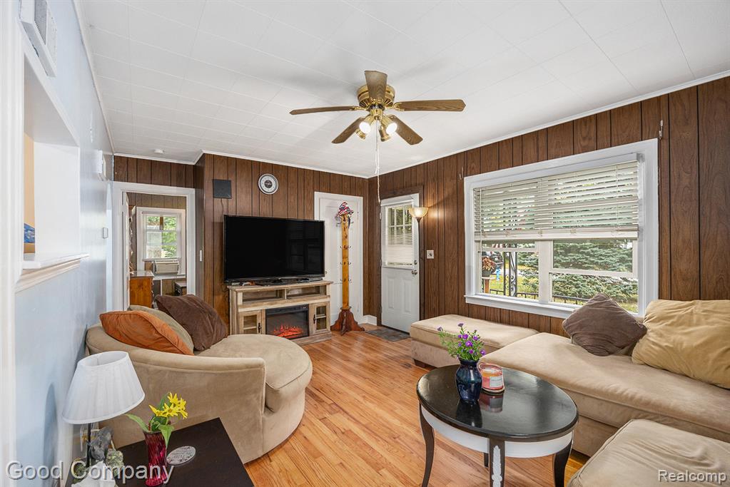 47565 Frederick Road, Shelby Twp, MI 48317 — Photo 4