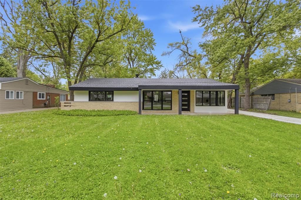 2483 Walce Drive, West Bloomfield, MI 48324 — Photo 2