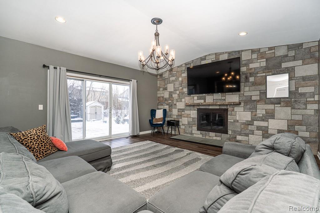 39802 Sunderland Drive, Clinton Twp, MI 48038 — Photo 12
