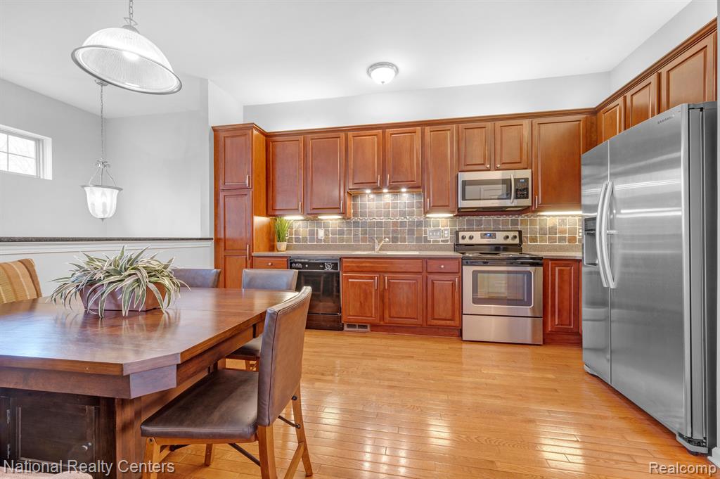39864 ROCKCREST Circle, Northville, MI 48168 — Photo 6