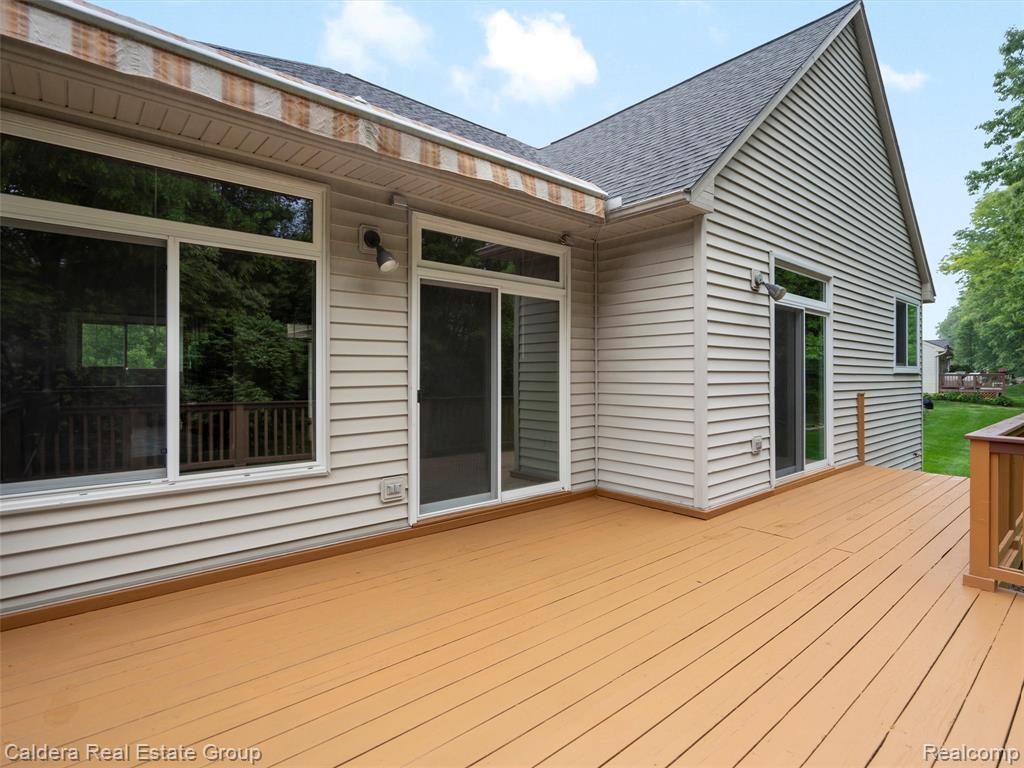 9862 Tioga Trail, Pinckney, MI 48169 — Photo 45