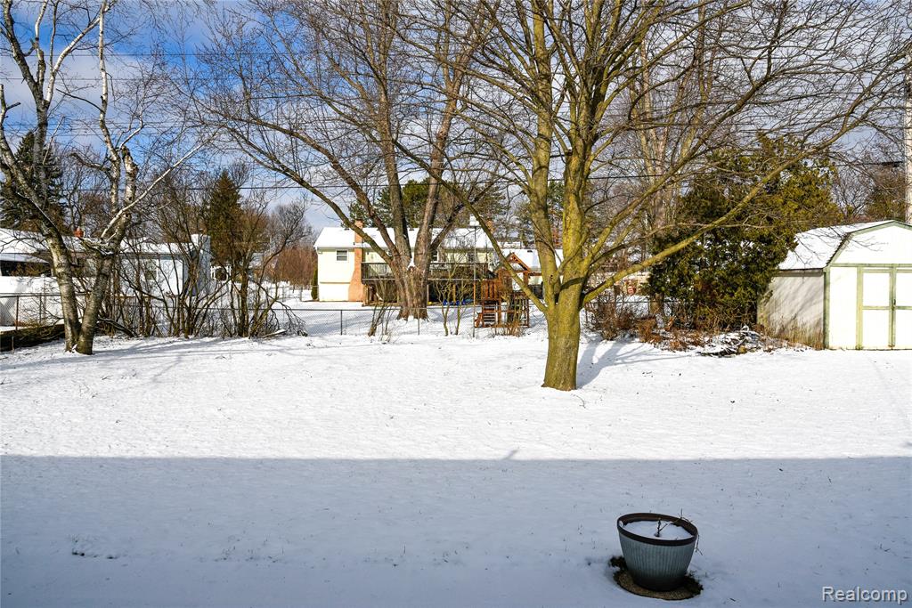 884 Eugene Drive, Oxford, MI 48371 — Photo 55