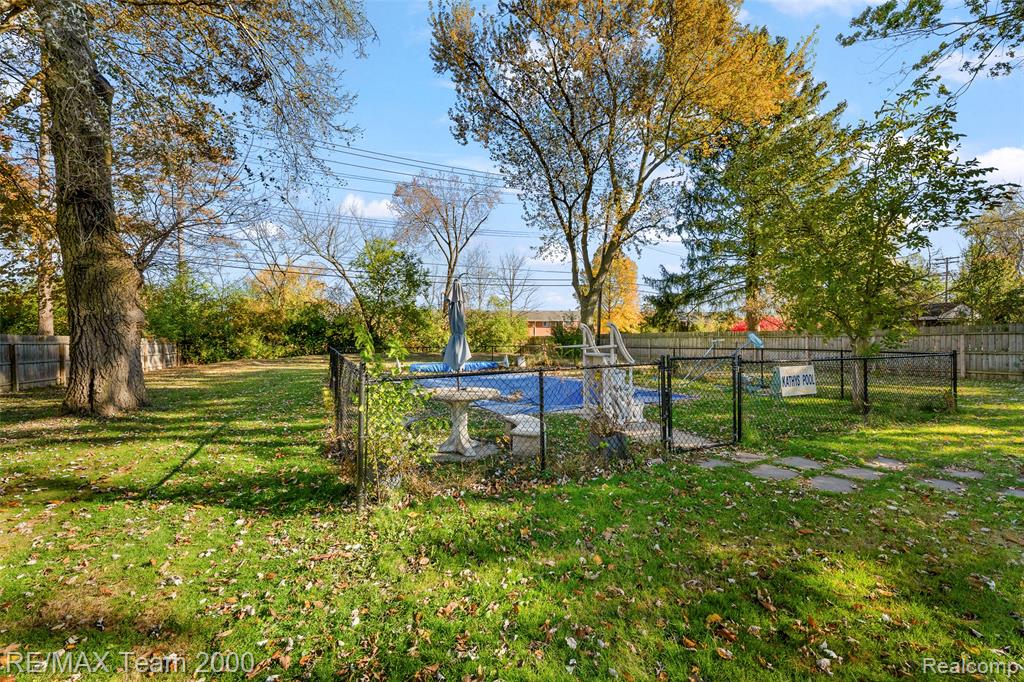 23044 Lake Way, Farmington, MI 48336 — Photo 7