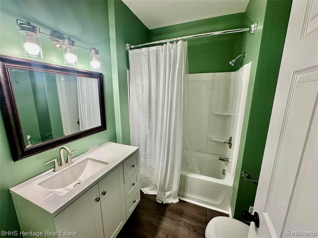 5435 Byron Road, Howell, MI 48855 — Photo 15