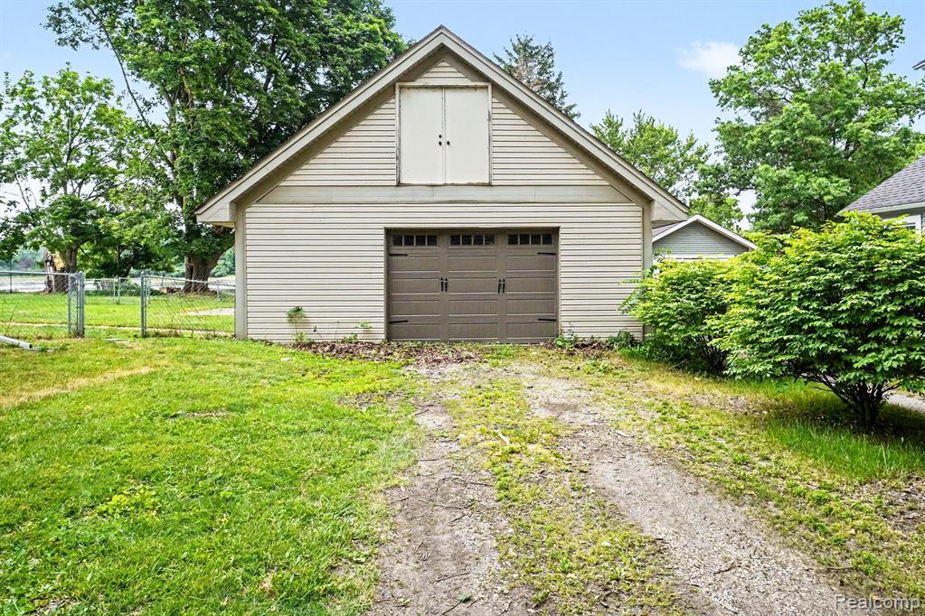 302 Hadley Street, Holly, MI 48442 — Photo 26