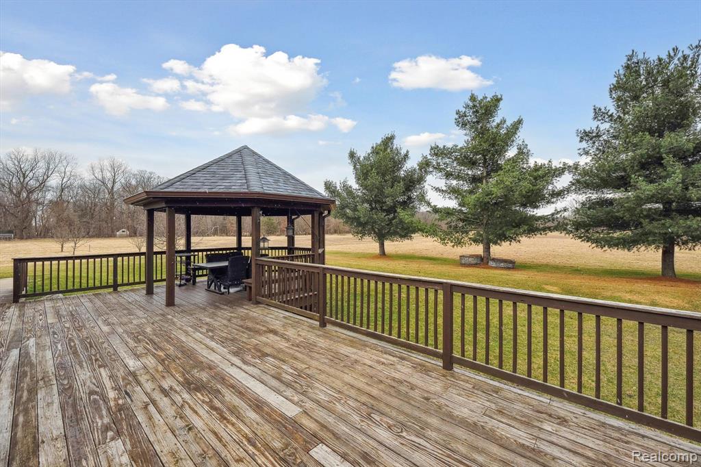 56565 10 MILE Road, South Lyon, MI 48178 — Photo 48