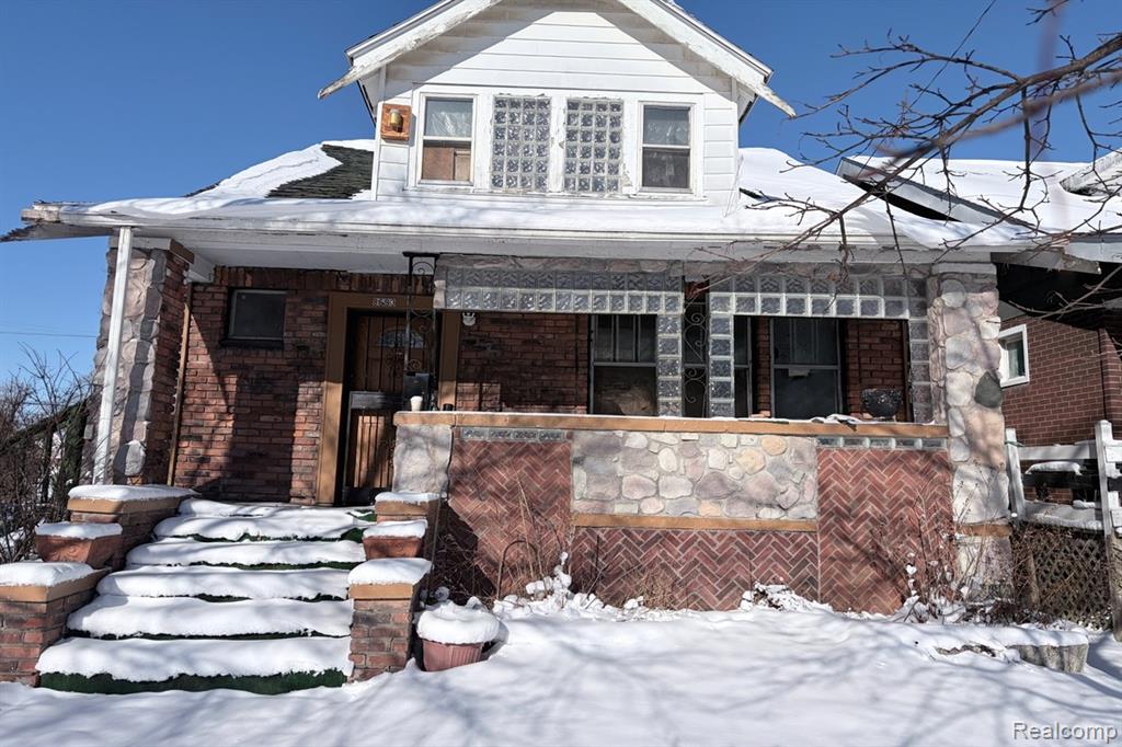 8693 Woodlawn Street, Detroit, MI 48213 — front exterior