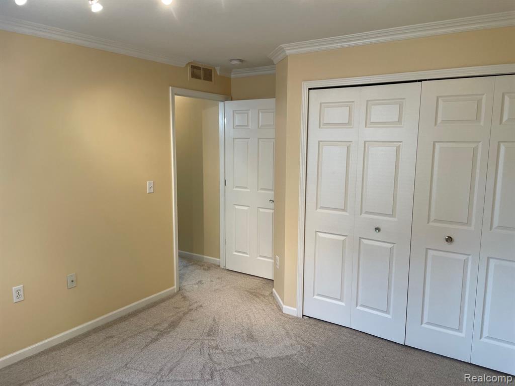 45671 GABLE Drive, Macomb, MI 48044 — Photo 22