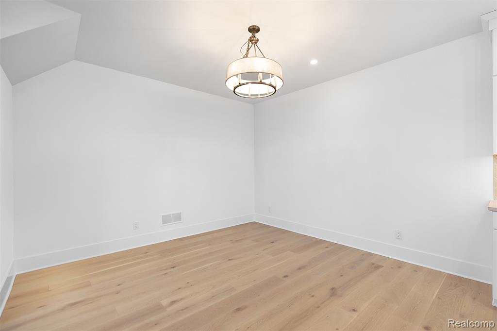 410 S Center Street, Northville, MI 48167 — Photo 15