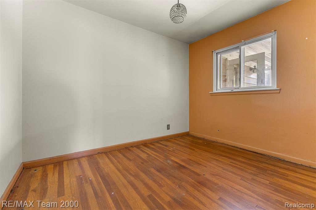 22101 Church Street, Oak Park, MI 48237 — Photo 7