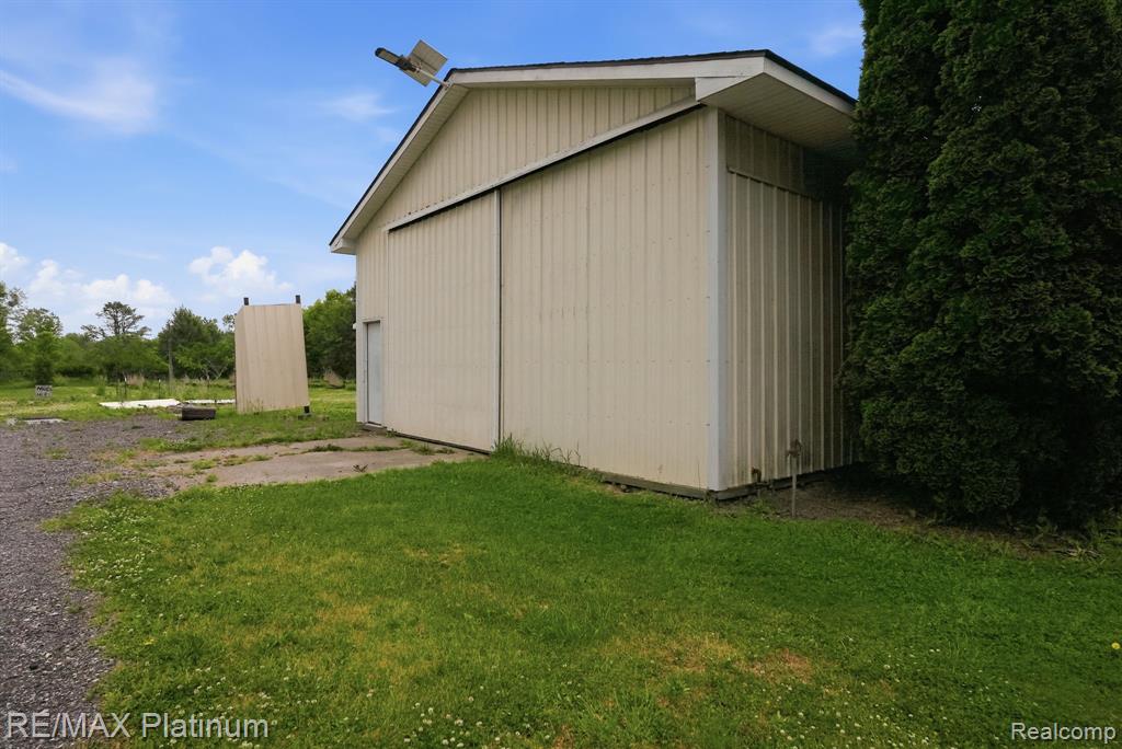4328 N Gale Road, Davison, MI 48423 — Photo 34