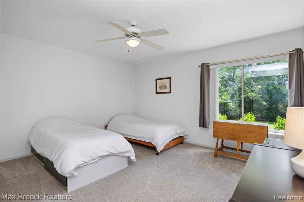 4860 Lagoons Circle, West Bloomfield, MI 48323 — Photo 57