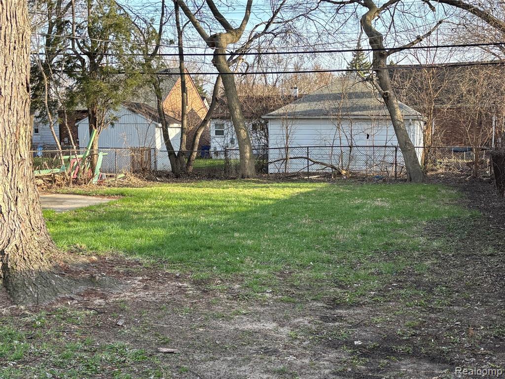 7044 Westminster Avenue, Warren, MI 48091 — Photo 12
