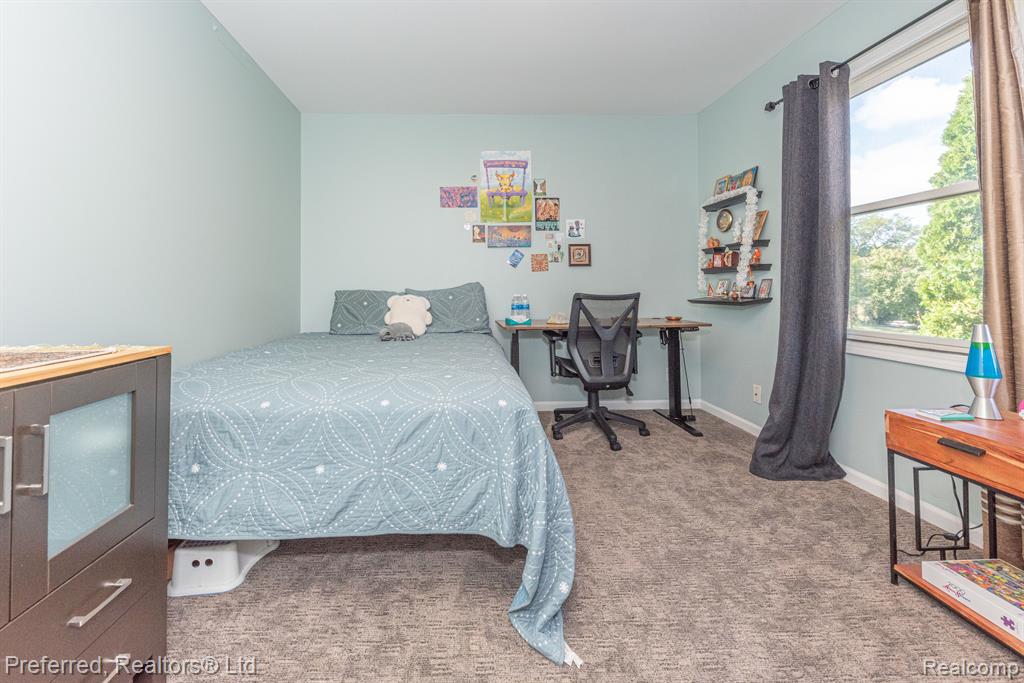 3104 SPRING HOLLOW, Ann Arbor, MI 48105 — Photo 48