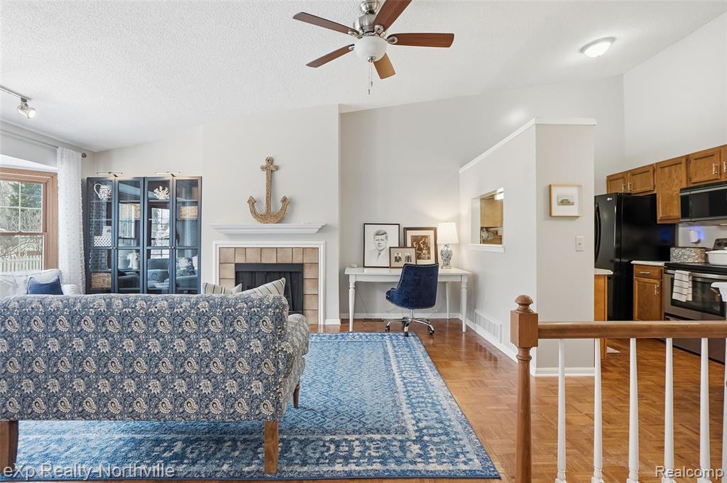 42161 Mill Race Circle, 32, Plymouth, MI 48170 — Photo 10